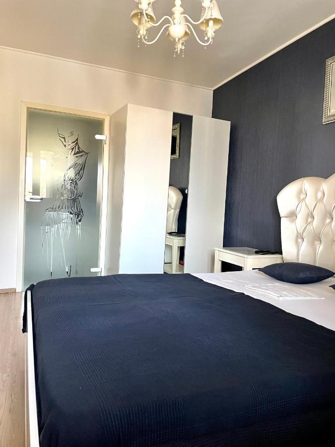 Апартаменты Apartament Cu 3 Dormitoare Jolie.M Галац Экстерьер фото